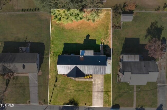 Photo - 2916 Newbern Dr