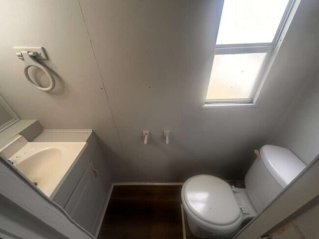 Photo - 710 S 50th St Unit 4