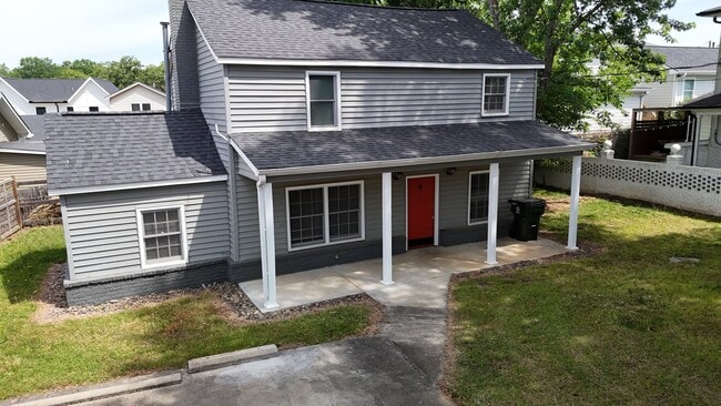 Building Photo - 104 Otis St