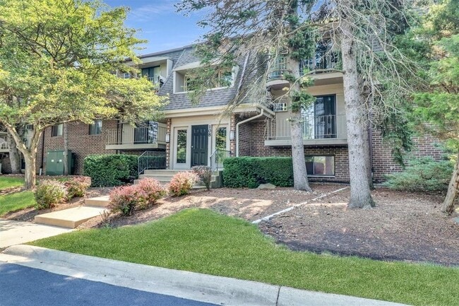 Building Photo - 108 E Bailey Rd Unit M Rental