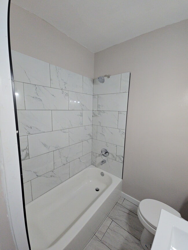 Photo - 1107 Lindley Ave Unidad #2