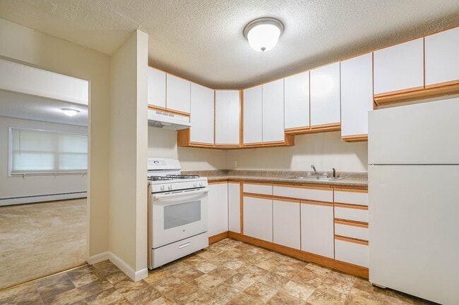 Photo - The Pines at Hovey Square