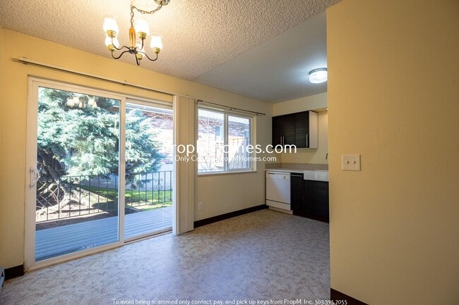 Photo - Two Bedroom Charmer in the Heart of Oregon City - Garage Included!