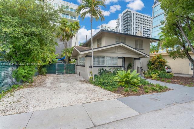 Photo - 314 NE 26th Ter Casa