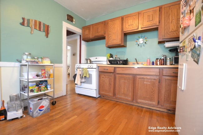 Photo - 15 Cresthill Rd Unit 1