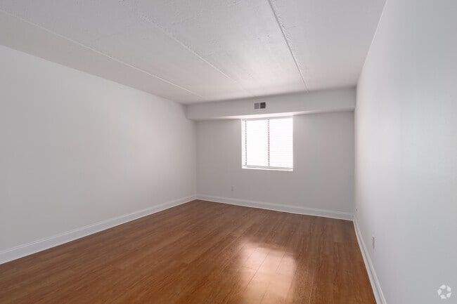 2 habitaciones, 1 baño - 1080 pies cuadrados - Dormitorio principal - Bridgewater Apartments