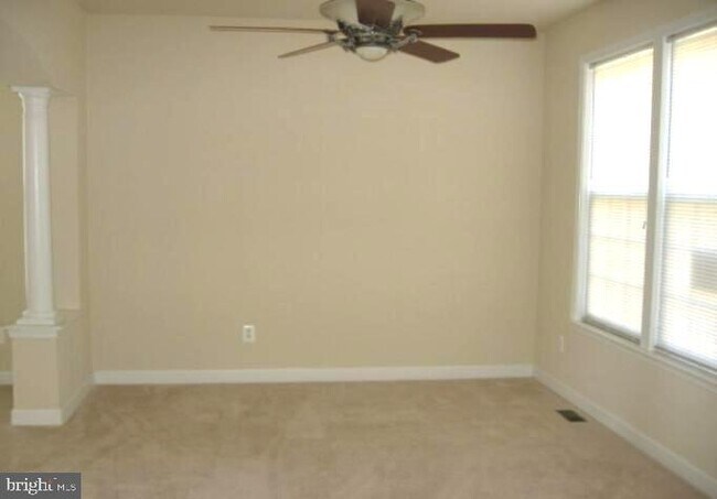 Building Photo - 4207 Talon Dr