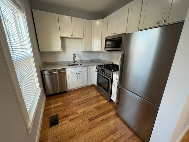 374 Beacon St Unit 1