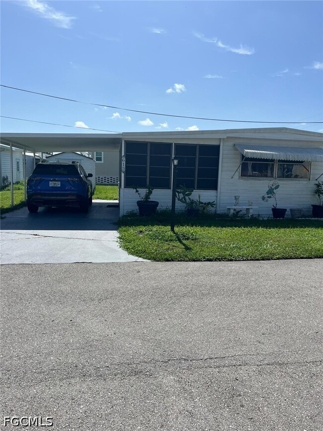 Photo - 615 Bougainvillea Ct