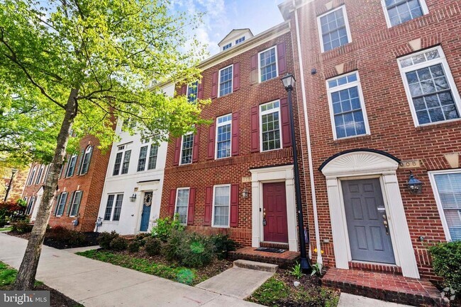 Building Photo - 906 W Glebe Rd Rental