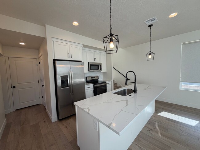 Photo - 5515 S Carnelian Pkwy
