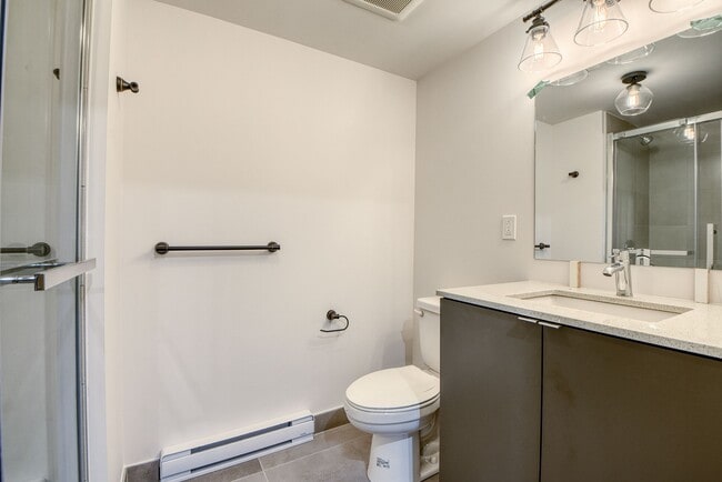 Photo - 4350 Av. de l'Hôtel-de-Ville Unit 307
