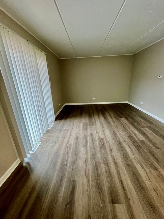 Photo - 914 School St