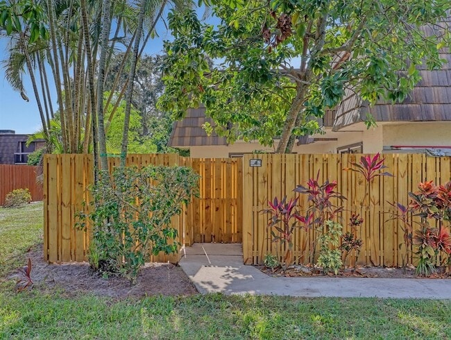 Photo - 4095 Palm Bay Cir