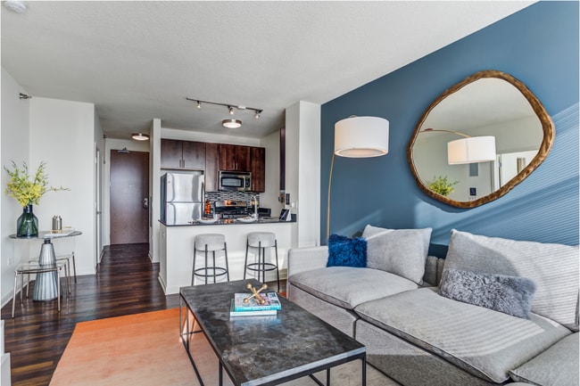 Photo - 411 N Halsted St Unidad 610