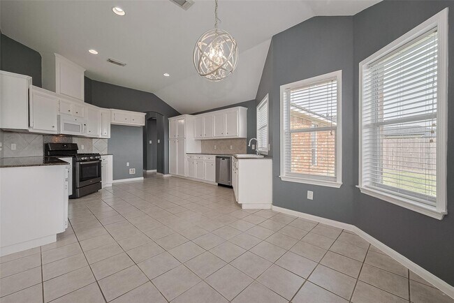 Photo - 9631 Highland Pointe Dr