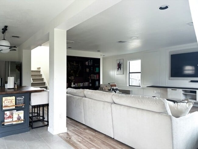 Building Photo - 5624 Victory Gallop Dr