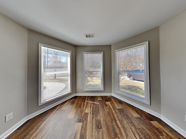 Photo - 1979 Raegan Way