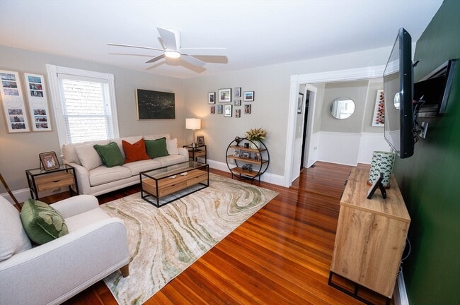 Photo - 35 Oak St Unit 1