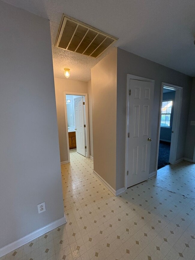 46-48 Heritage Way