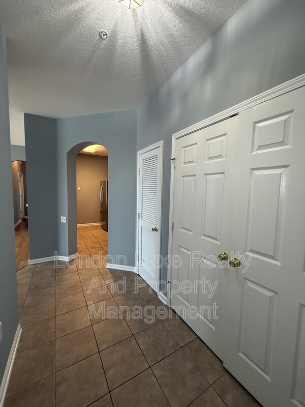 7990 Baymeadows Rd