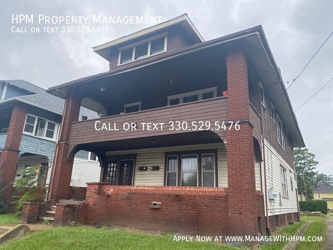 Building Photo - 213 Exeter Ave SW Unit 2