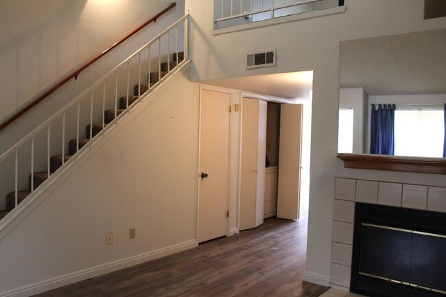 Photo - One Bedroom for Rent Southwest Bakersfield Gated Community