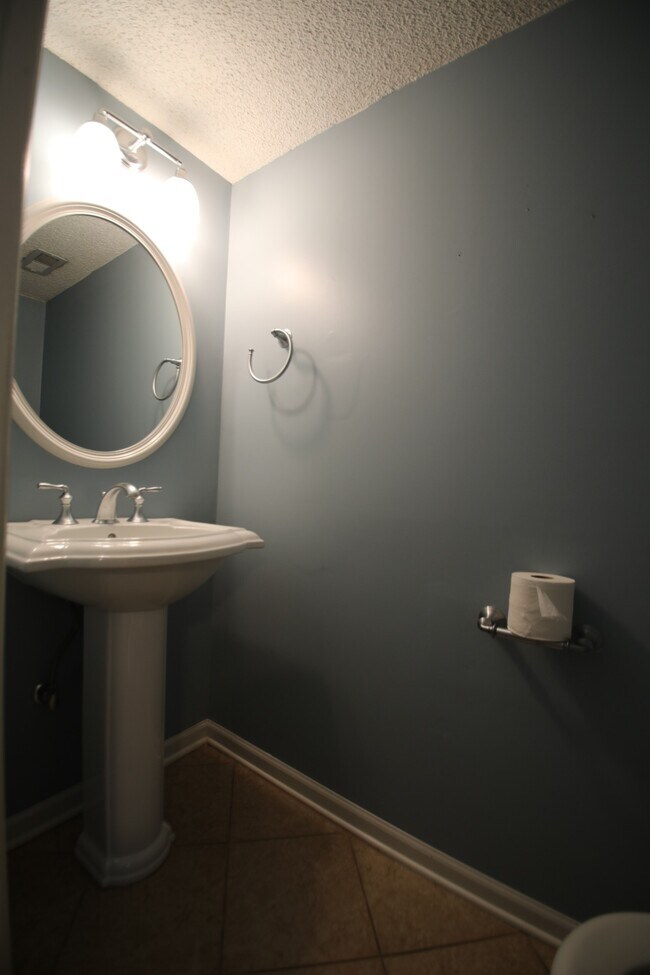 Photo - 5870 Brentwood Trace