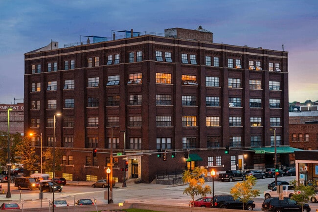 Skinner Macaroni Lofts