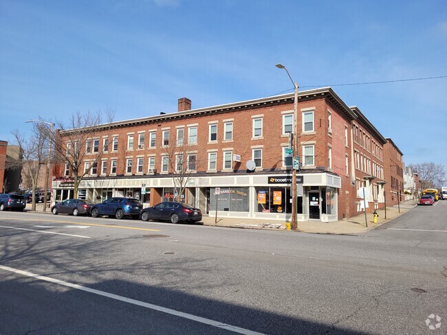 Building Photo - $1500 - Studio / 1 Bath Apartment in Downt... Unit 14-1 Orange