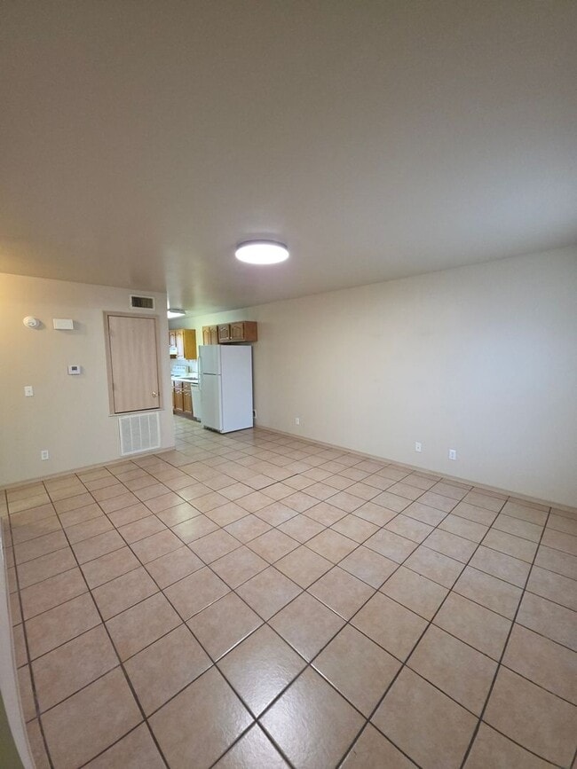 Photo - 705 E J St Unit B