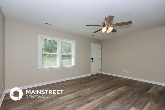 Photo - 145 Hickory Creek Dr