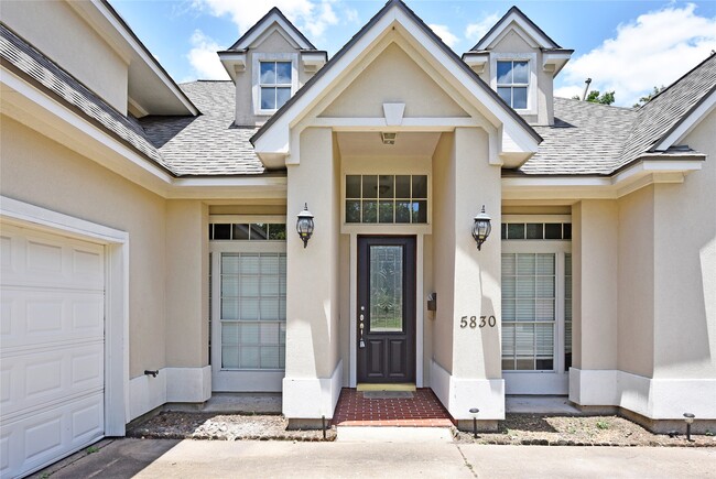 Building Photo - 5830 Hornwood Dr Rental