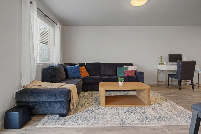 Photo - 2350 Canon Ave