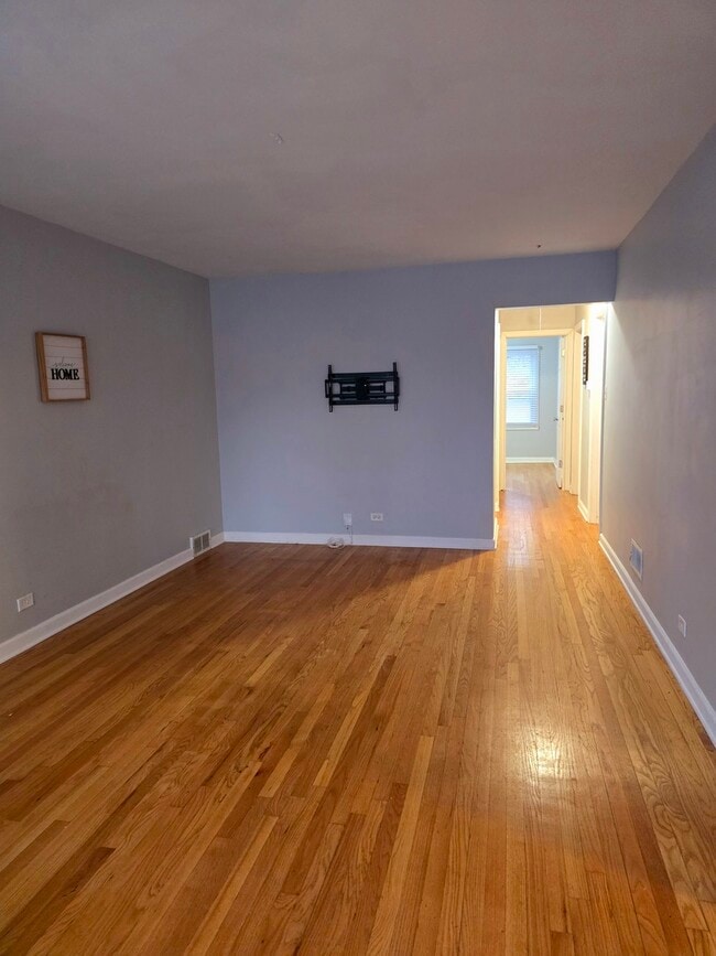 Photo - 18536 Morris Ave