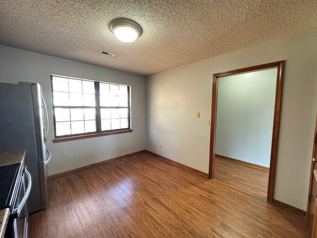 Photo - Get it While it Lasts!