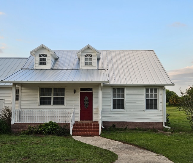 Building Photo - 5785 US-441 Rental