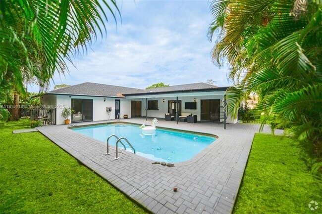 Building Photo - 13526 Jonquil Pl Rental
