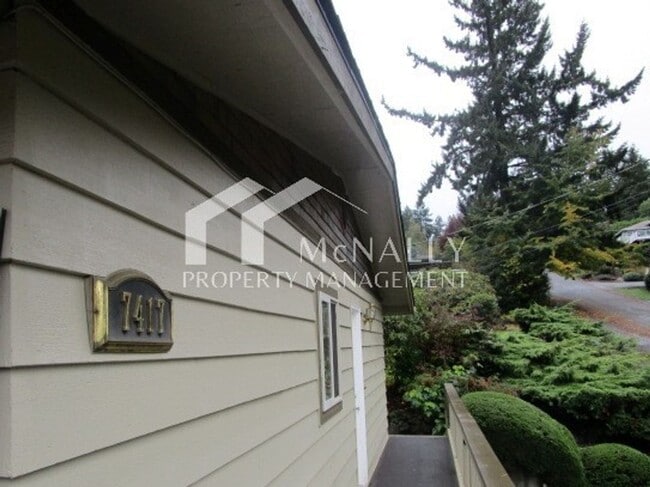 Photo - 7417 Hill Ave Unit 1