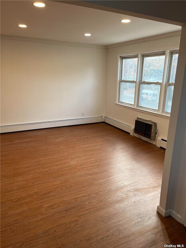 Photo - 45-55 Parsons Blvd Unit 2