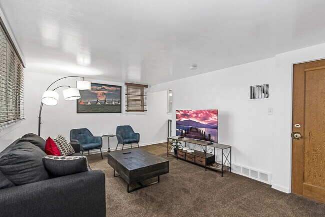 Photo - 710 W 1st Ave Unit # 1