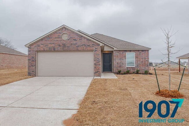 Photo - Modern 3-Bedroom Home with Open Layout and Contemporary Finishes in Shawnee! - AVAILABLE AFTER JU...