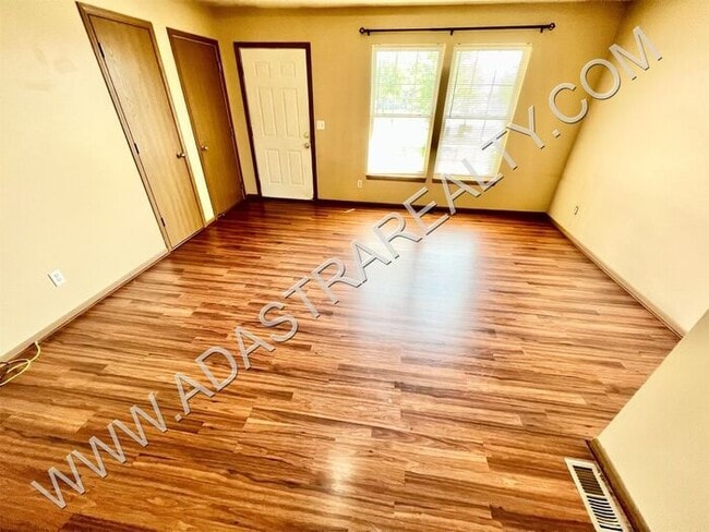 Photo - Spacious Gardner Duplex-Available in NOVEM...