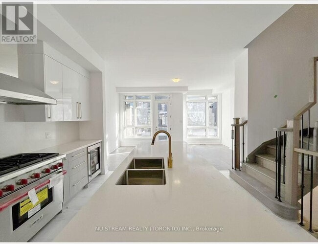 Photo - 28 Chiara Rose Ln