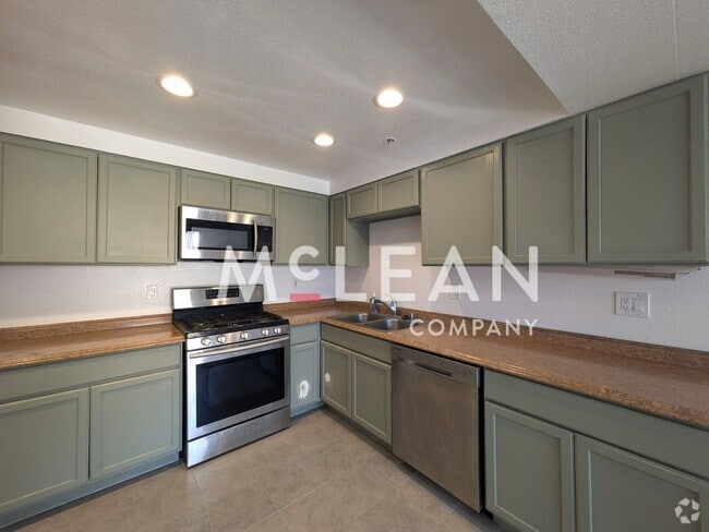 Building Photo - The Village Racquet Club - 2 Bedroom, 2 Ba... Rental