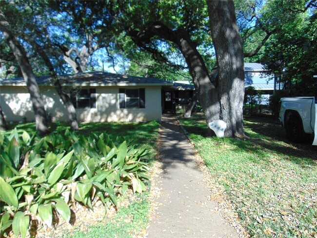 Building Photo - 3904 Bailey Lane Rental