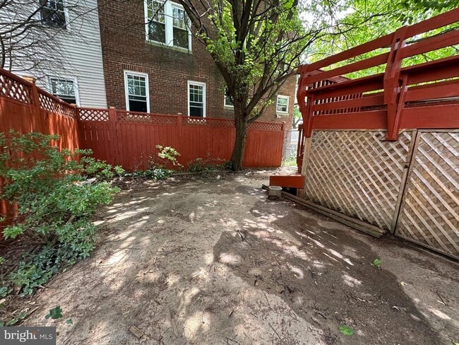 Photo - 4130 Military Rd NW