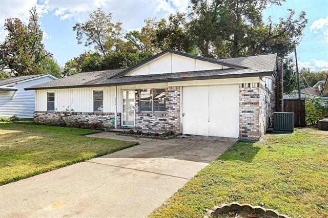 Photo - 2304 Meadow Crest