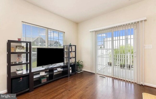 Photo - 4711 Wensel Rd