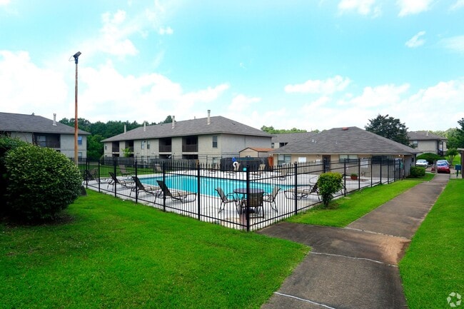 Cedar Creek Village